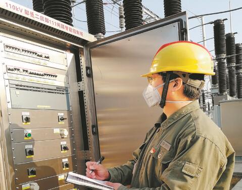 我是黨員，就應(yīng)該沖鋒在前——記湖北十堰供電公司檢修分公司鄖縣運維班副班長楊永東