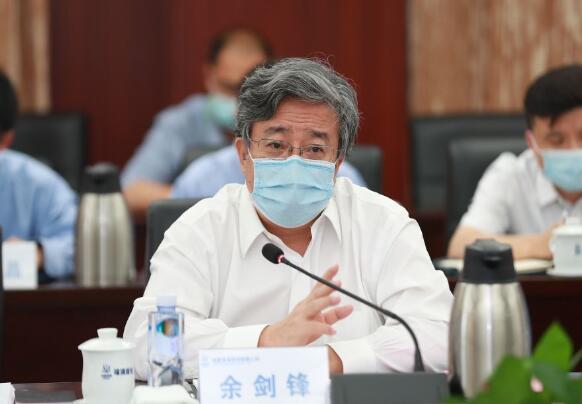 中核集團(tuán)黨組書記、董事長(zhǎng)余劍鋒：攜手同心干好新時(shí)代重大工程