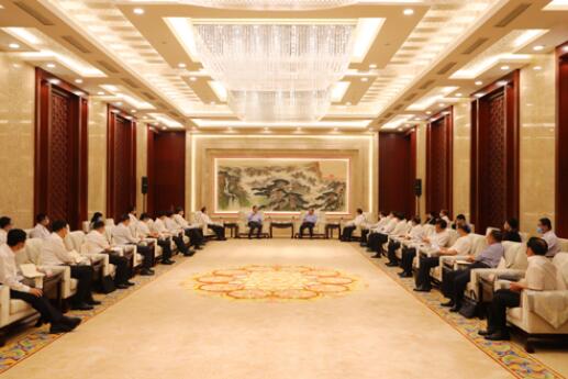 國(guó)家電網(wǎng)公司毛偉明、辛保安與山東省委書記劉家義、代省長(zhǎng)李干杰會(huì)談