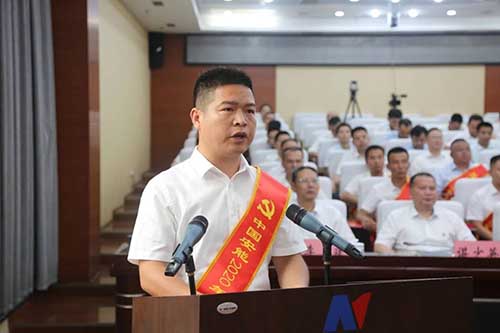 團(tuán)結(jié)凝聚力量 實(shí)干成就夢想——記中國安能優(yōu)秀共產(chǎn)黨員、萬安水環(huán)境項(xiàng)目經(jīng)理薛振興