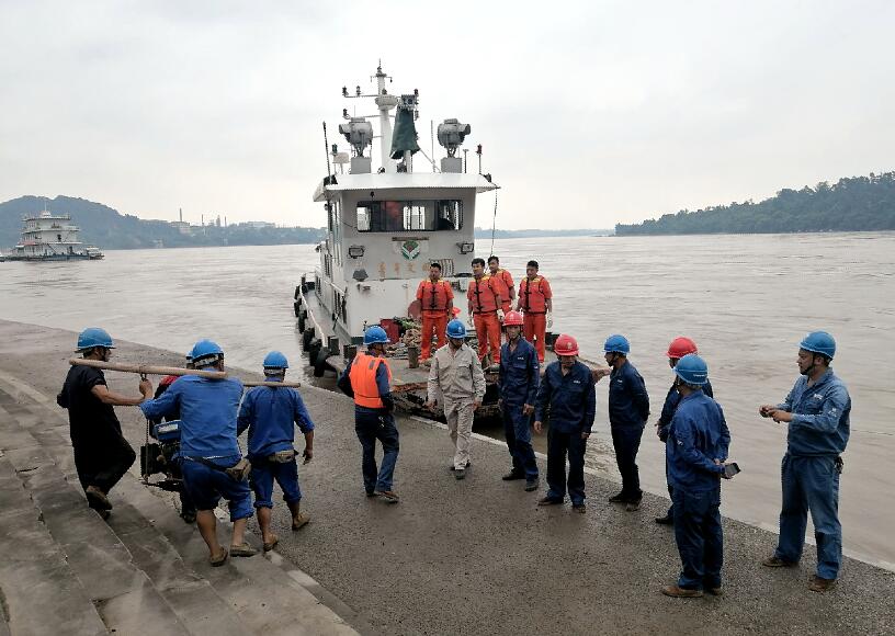 國(guó)網(wǎng)宜賓供電：飛線搶險(xiǎn)長(zhǎng)江孤島 電亮鐵木真后裔