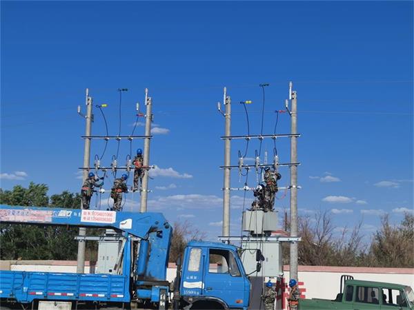 阿拉善電業(yè)局烏力吉供電分局 戍守邊防，電力護航