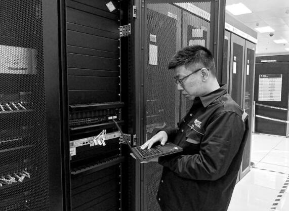 王?。?干一行,愛一行,鉆一行