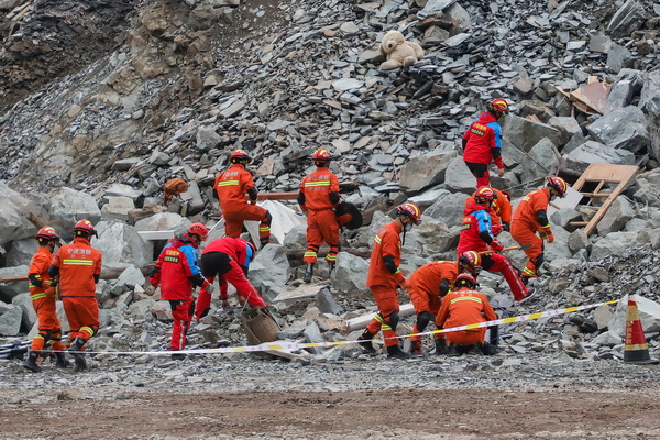 爭分奪秒 搶險(xiǎn)救援！浙江寧波開展三級聯(lián)動地震和地質(zhì)災(zāi)害應(yīng)急救援演練