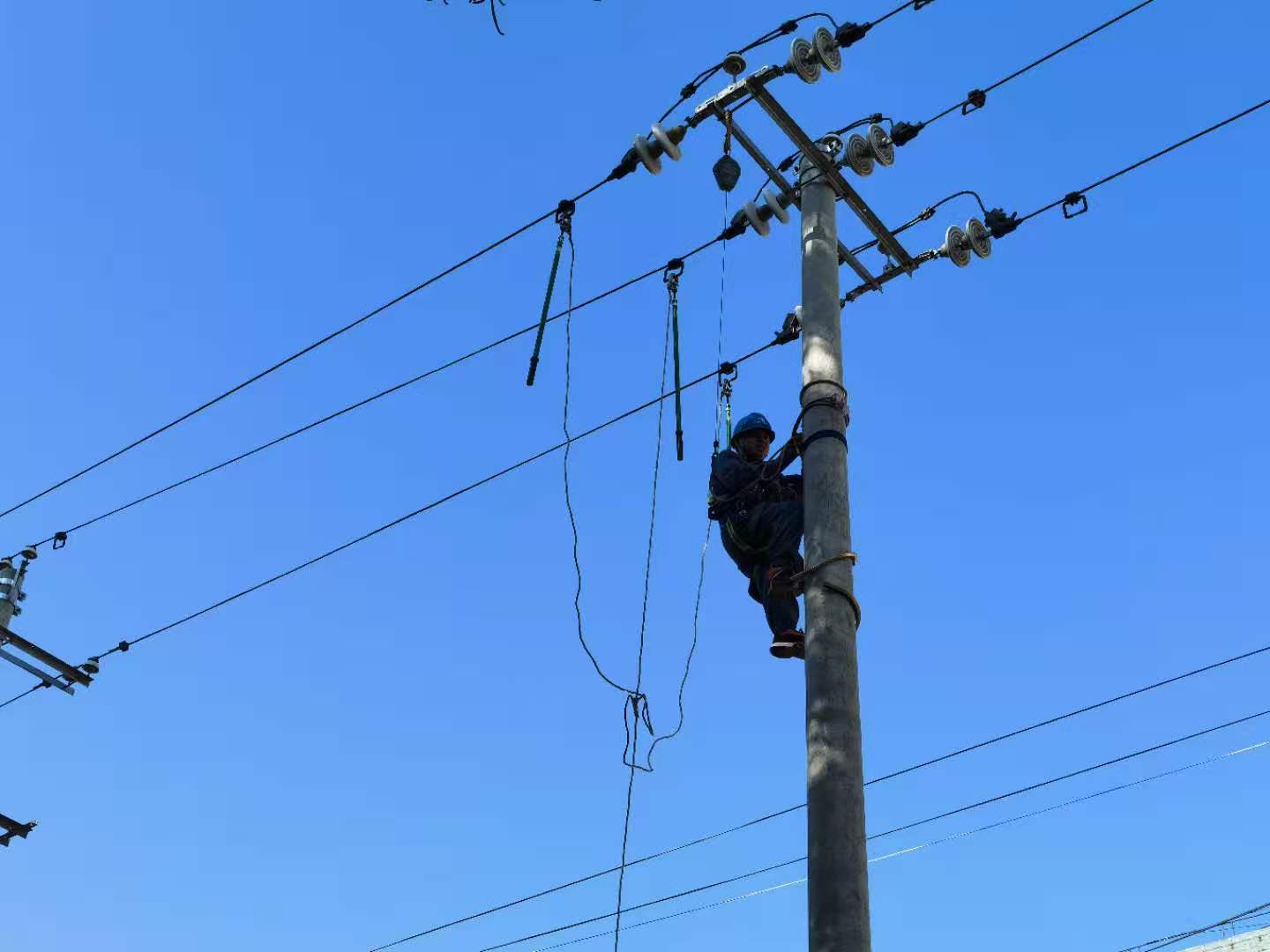 臨滄云縣供電局開(kāi)展“保命教育”，提升員工實(shí)操技能