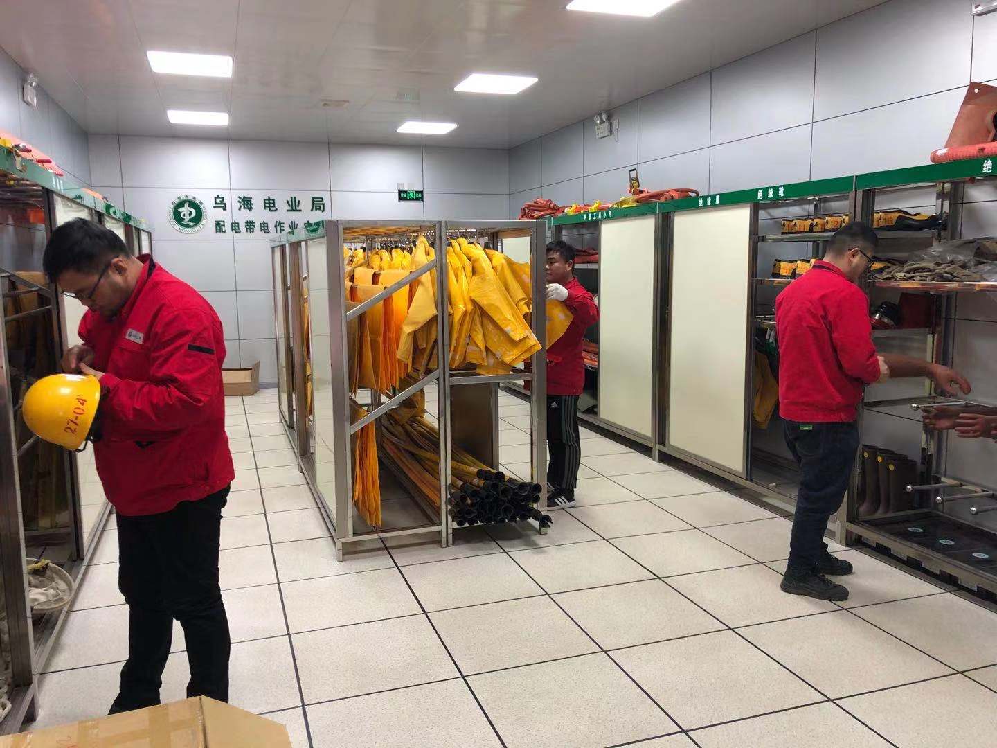 烏海電業(yè)局配電帶電作業(yè)中心：寒冬大檢查，新年保安全