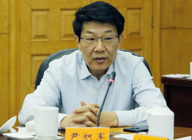 國(guó)網(wǎng)浙江省電力有限公司董事長(zhǎng)、黨委書(shū)記  尹積軍：以“一體四翼”發(fā)展布局落地實(shí)踐 推動(dòng)浙江高質(zhì)量實(shí)現(xiàn)碳達(dá)峰