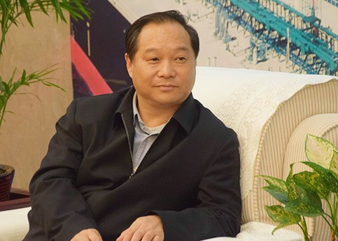 南方電網(wǎng)董事、黨組副書記畢亞雄：電網(wǎng)企業(yè)助力“30·60目標(biāo)”的舉措、思考和建議