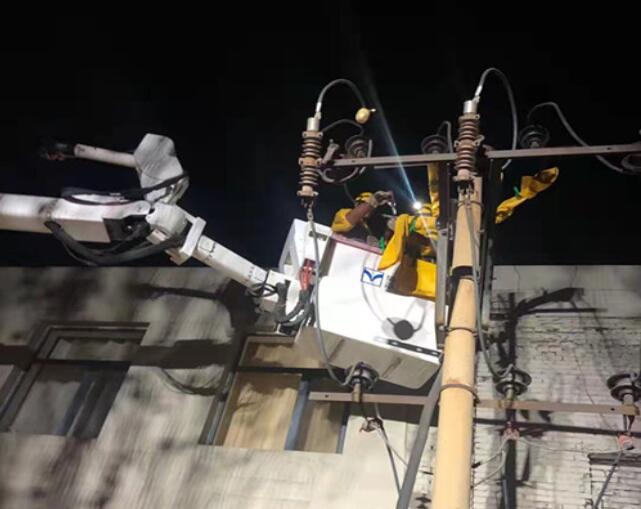 烏海電業(yè)局配電帶電作業(yè)處：11、7、23