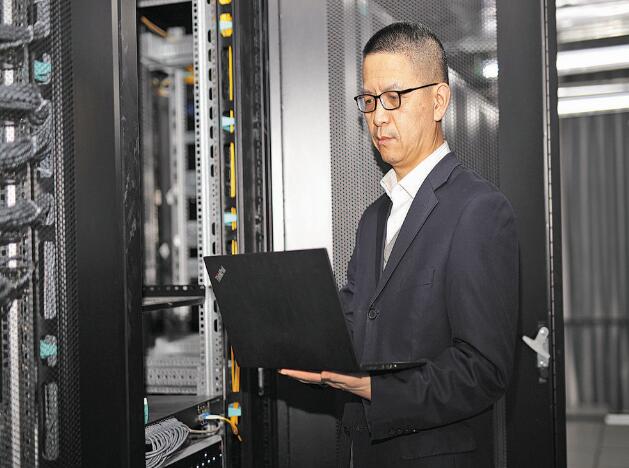 蔣鴻城:信息專業(yè)運行保障的技術專家