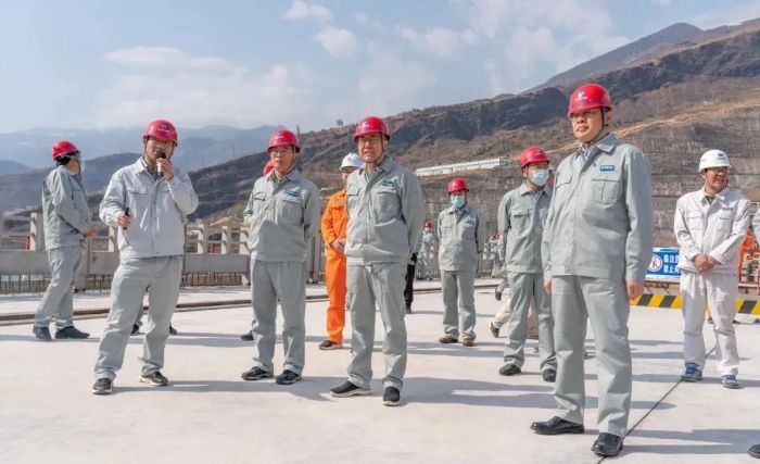 雷鳴山、韓君赴白鶴灘水電站調(diào)研