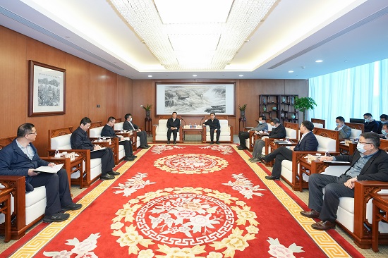 舒印彪鄧建玲會(huì)見哈電集團(tuán)董事長(zhǎng)曹志安、總經(jīng)理吳偉章