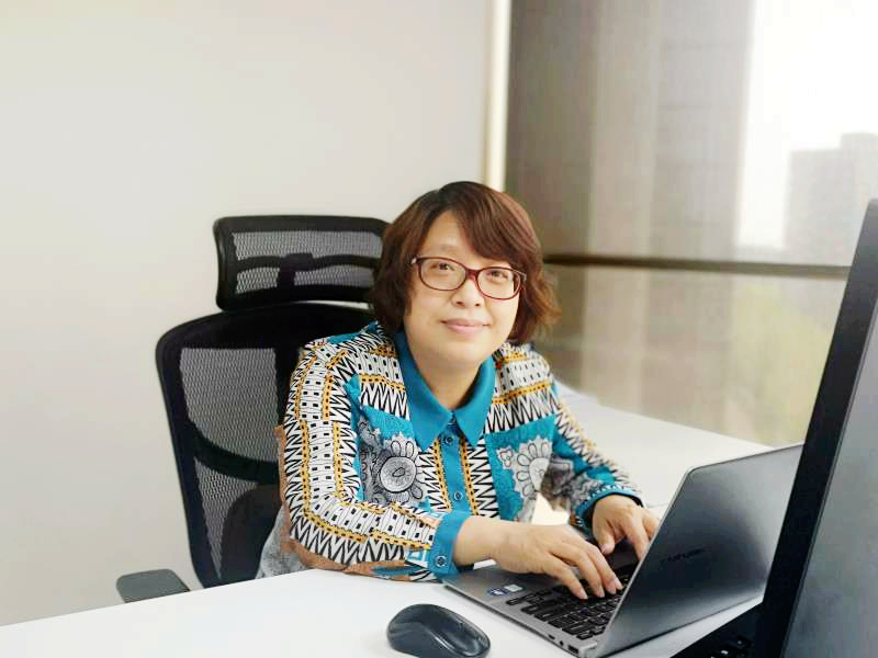 首都最美巾幗奮斗者尹洪苓：以奮斗的姿態(tài)，砥礪前行 展現(xiàn)新時(shí)代“她風(fēng)采”