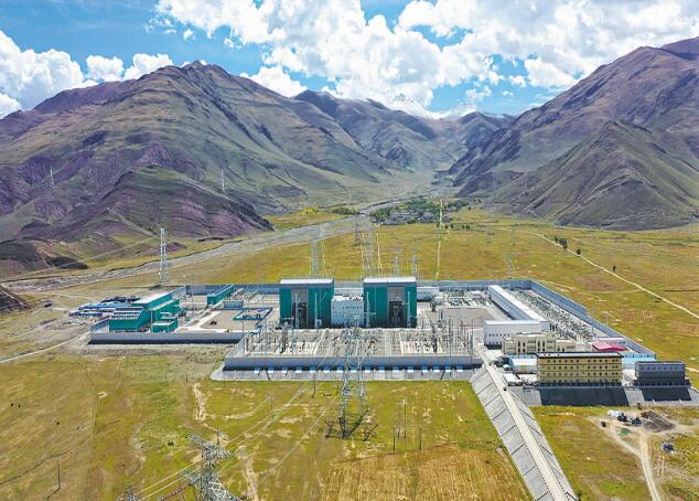 雪域高原上， 青春開出美麗的花