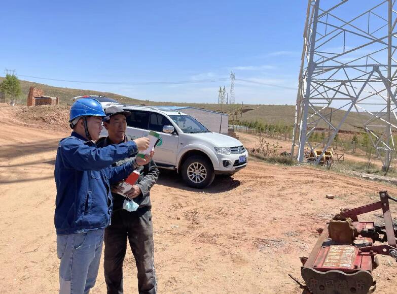 烏海超高壓供電公司：與外力破壞作斗爭(zhēng)，嚴(yán)守線路安全
