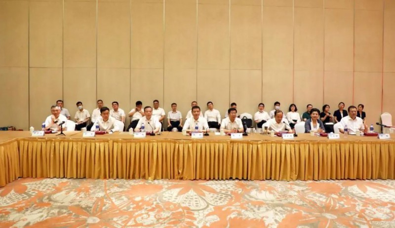 協(xié)鑫、徐工聯(lián)手！布局新能源