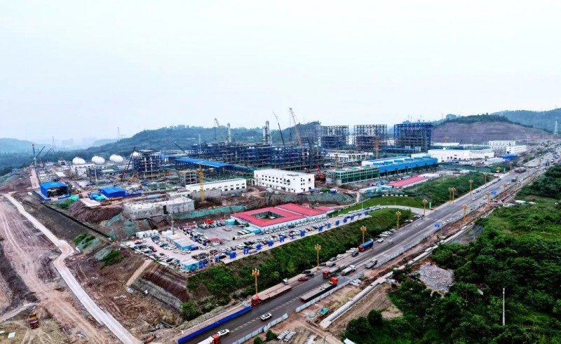 年底前將滿負(fù)荷投運(yùn)！協(xié)鑫科技樂山10萬(wàn)噸顆粒硅項(xiàng)目即將投產(chǎn)