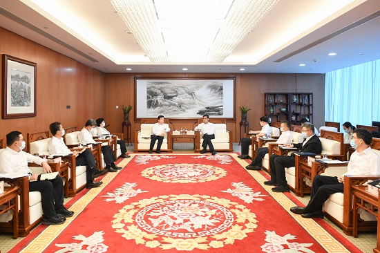 舒印彪鄧建玲會(huì)見(jiàn)保定市委書記黨曉龍、市長(zhǎng)閆繼紅