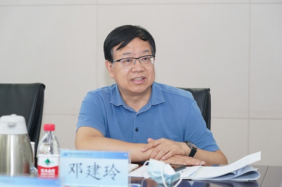 鄧建玲到新能源公司調研