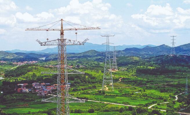 荊楚大地，特高壓工程加快推進(jìn)