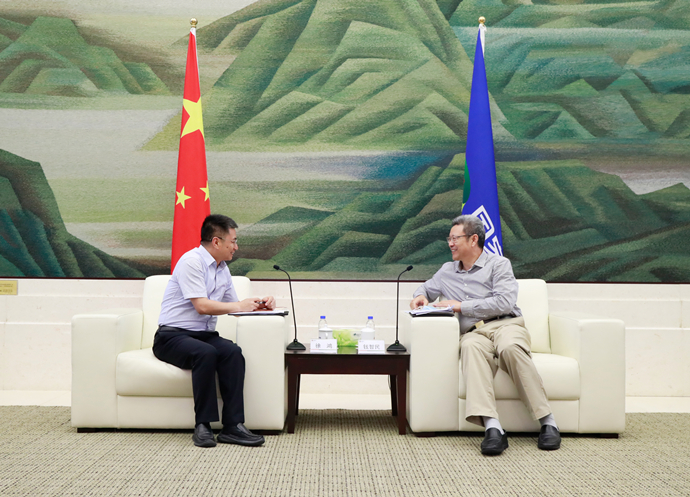 錢智民會見江西省新余市委副書記、市長徐鴻