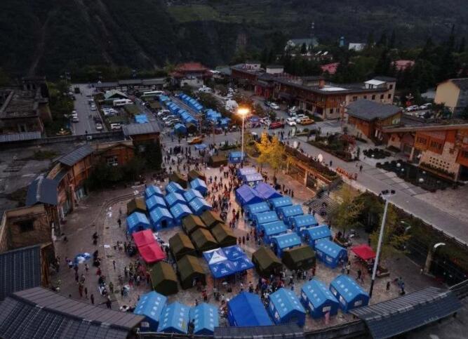 國網四川電力:上萬用戶恢復供電 “第一盞燈”亮了