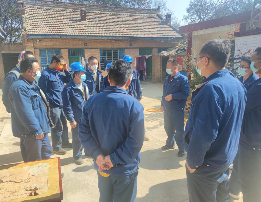 中能建建筑集團(tuán)正寧百萬項(xiàng)目部開展合作隊(duì)伍租房處疫情防控、用電防火專項(xiàng)檢查