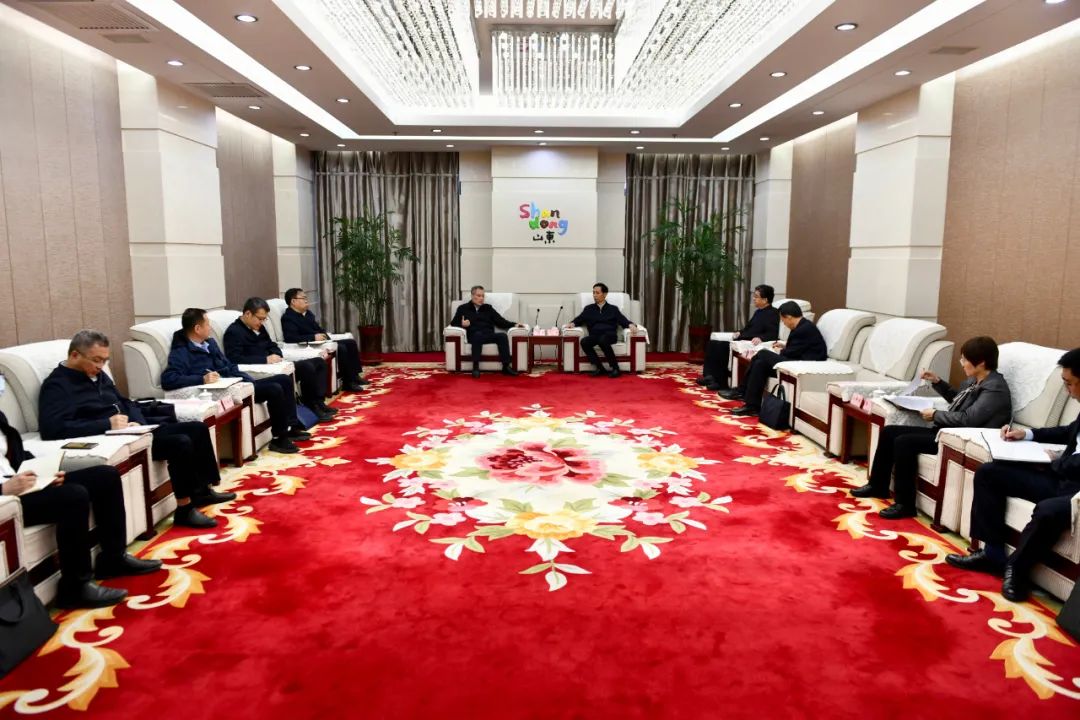 大唐山東發(fā)電公司黨委書記、董事長趙永力拜會菏澤市委副書記、市長張倫