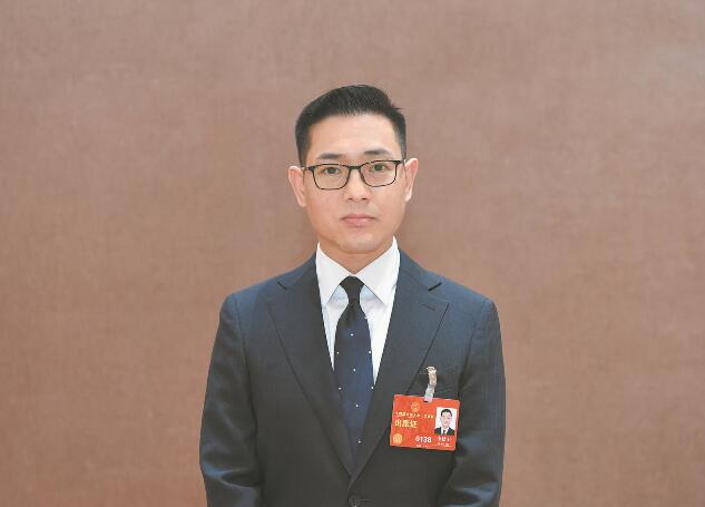 推動清潔能源發(fā)展 促進綠色低碳轉(zhuǎn)型——訪全國人大代表、河北寶信物流有限公司總經(jīng)理李建衛(wèi)