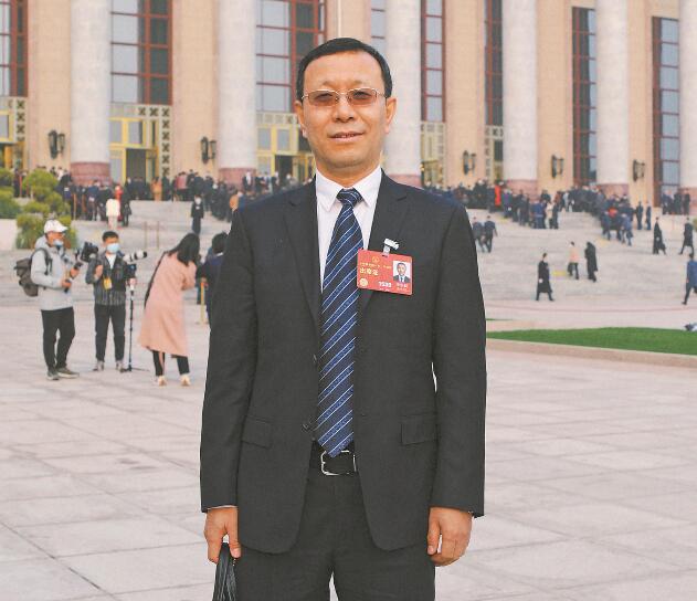 【兩會(huì)好聲音】全國人大代表 李生權(quán)：推動(dòng)電-碳市場(chǎng)協(xié)同聯(lián)動(dòng) 常態(tài)化開展綠電交易