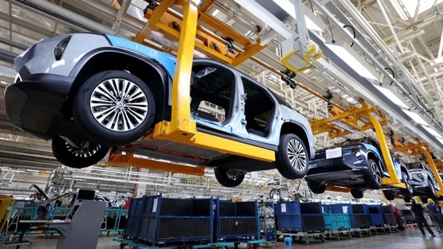 新能源汽車“賽道”，我國技術(shù)全面“超車”要多久?