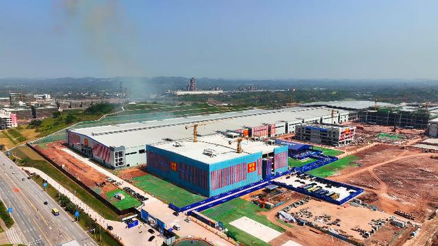 儲(chǔ)能新賽點(diǎn)：從百億工廠到巨頭加碼，發(fā)生了什么