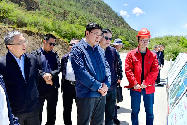 國家電網(wǎng)黨組副書記、總經(jīng)理張智剛深入西藏開展主題教育專題調(diào)研