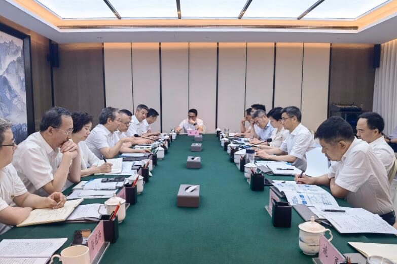 中國能建副總經(jīng)理吳云與襄陽市委副書記、市長王太暉會談