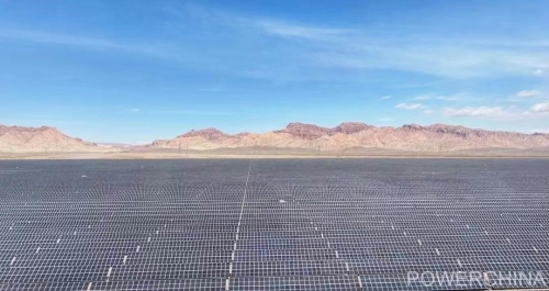 華電庫(kù)車55萬千瓦光伏發(fā)電項(xiàng)目順利實(shí)現(xiàn)全容量并網(wǎng)發(fā)電