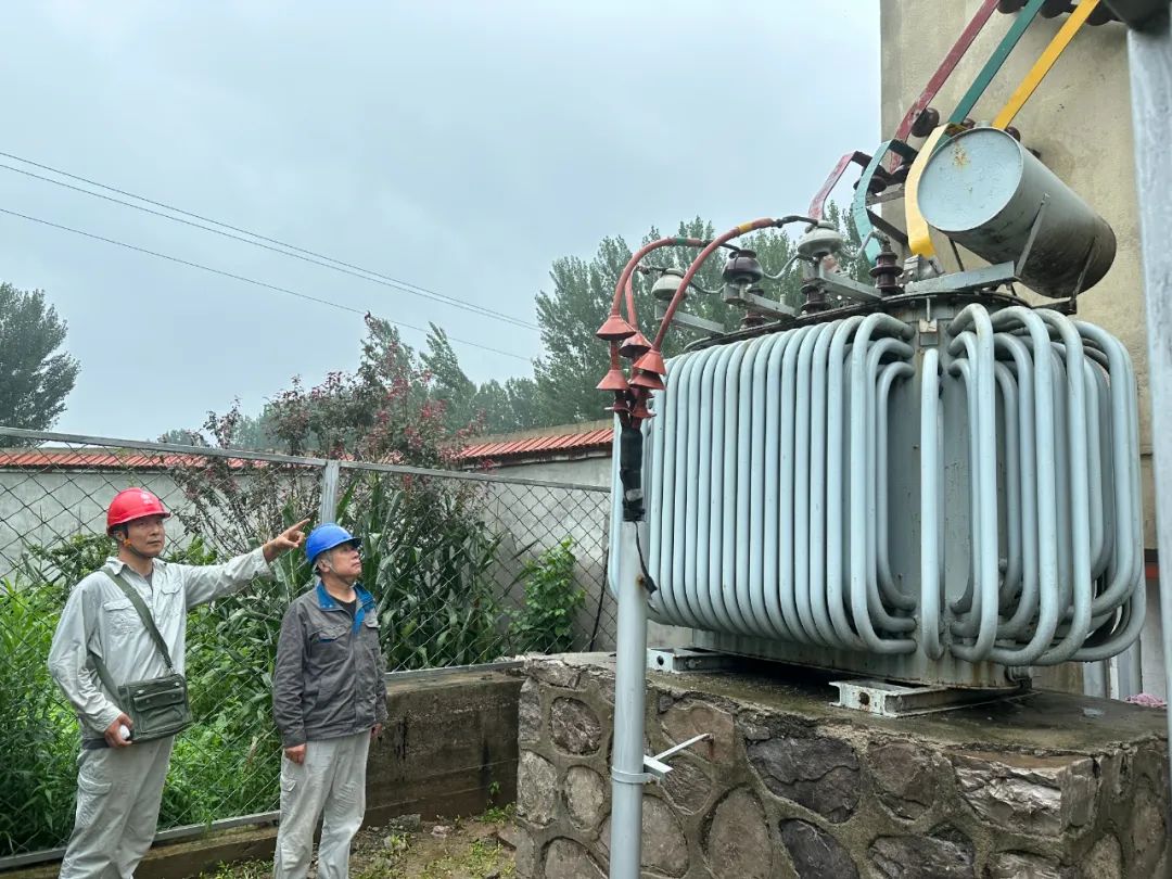 國(guó)網(wǎng)玉田縣供電公司：迎戰(zhàn)“杜蘇芮”，筑牢供電保障“堤壩”