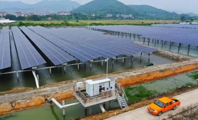 國網(wǎng)福州供電公司義務(wù)巡查設(shè)備 確?！皾O光一體”正常運(yùn)行