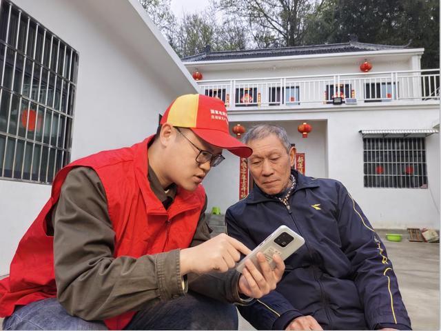 村網(wǎng)共建，讓村里老人生活更方便!