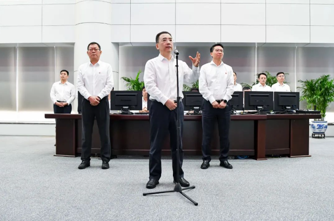 鄒磊視頻連線慰問奮戰(zhàn)在亞運(yùn)保電和重點工程建設(shè)一線的干部職工