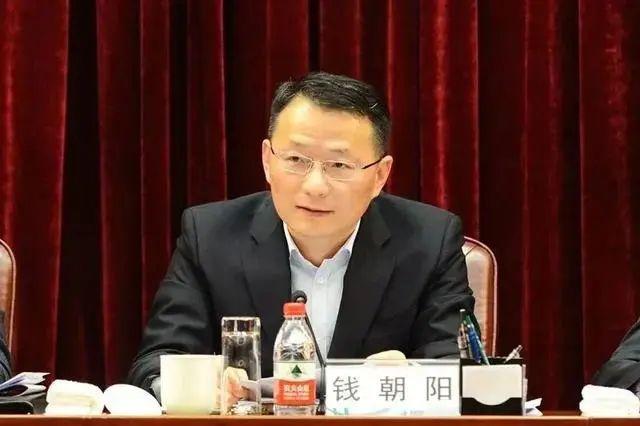 錢朝陽(yáng)任中國(guó)南方電網(wǎng)有限責(zé)任公司董事總經(jīng)理、黨組副書(shū)記