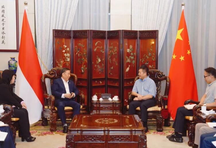 中國能建黨委書記、董事長宋海良與中國駐印度尼西亞大使陸慷會談