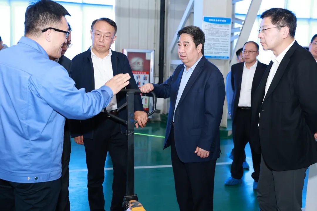 中國電氣裝備黨委書記、董事長白忠泉到山東電工電氣調(diào)研