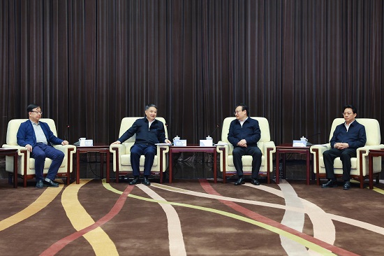 華能集團(tuán)董事長溫樞剛、總經(jīng)理鄧建玲會(huì)見寧夏回族自治區(qū)黨委書記梁言順主席張雨浦