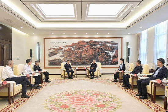 華能集團黨組書記、董事長溫樞剛拜會內(nèi)蒙古自治區(qū)黨委書記孫紹騁、自治區(qū)主席王莉霞