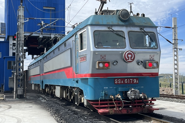 新朔鐵路外購(gòu)煤發(fā)運(yùn)突破400萬噸