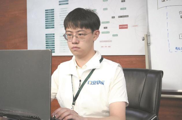 徐子超:能攻能防的電力網(wǎng)絡(luò)安全尖兵