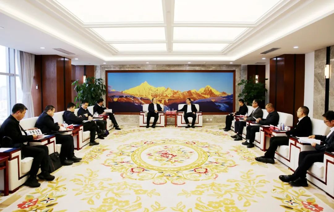 大唐云南公司黨委書記、董事長(zhǎng)王繼才與水電六局黨委書記、董事長(zhǎng)翟萬(wàn)全會(huì)談