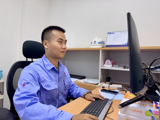 【新春走基層】春節(jié)堅(jiān)守，點(diǎn)亮異國(guó)的奉獻(xiàn)之光