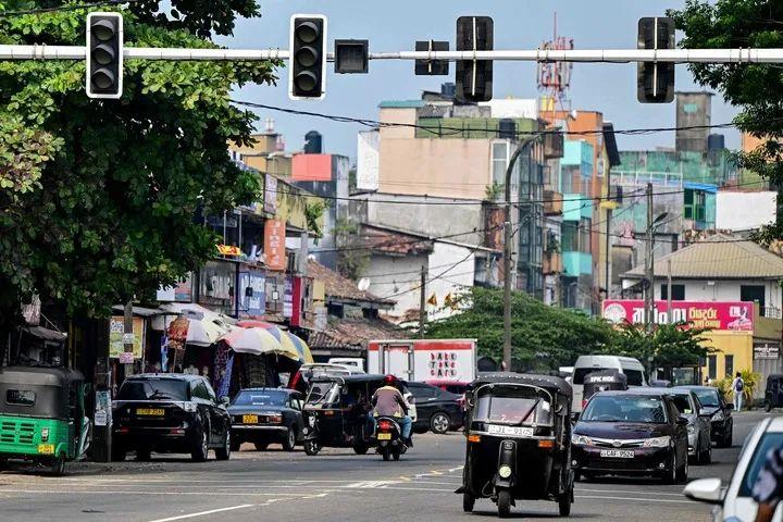 猴子闖發(fā)電站，斯里蘭卡全國停電